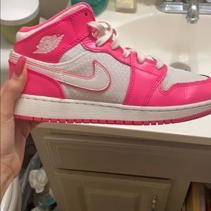 Girls Hot pink air jordans